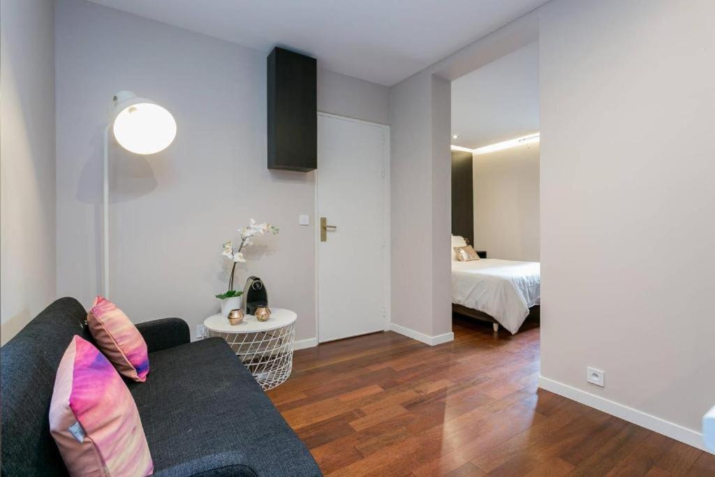 Apartament Modernized Studio - Meters From The Invalides Gardens Paryż Zewnętrze zdjęcie